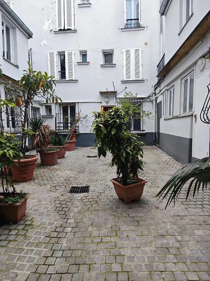 Apartment Appart Calme Montmartre Paris France